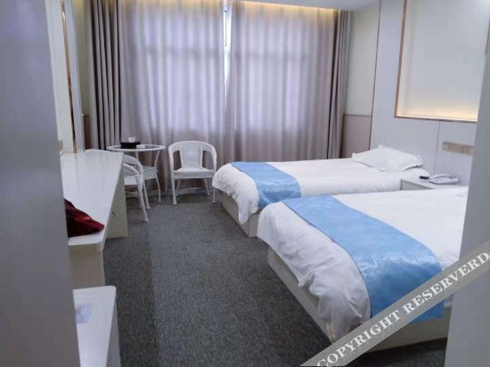 Аньцин: Baichuan Business Hotel