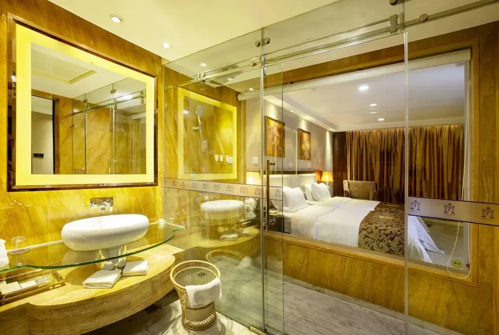 Гуанчжоу: Pazhou Mingyue Hotel Canton Fair Branch- Free shuttle bus to and from the Canton Fair Complex during the Canton Fair period