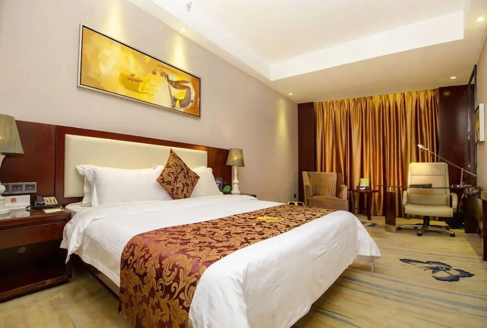 Гуанчжоу: Pazhou Mingyue Hotel Canton Fair Branch- Free shuttle bus to and from the Canton Fair Complex during the Canton Fair period