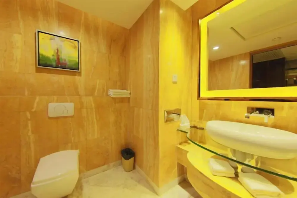 Гуанчжоу: Pazhou Mingyue Hotel Canton Fair Branch- Free shuttle bus to and from the Canton Fair Complex during the Canton Fair period