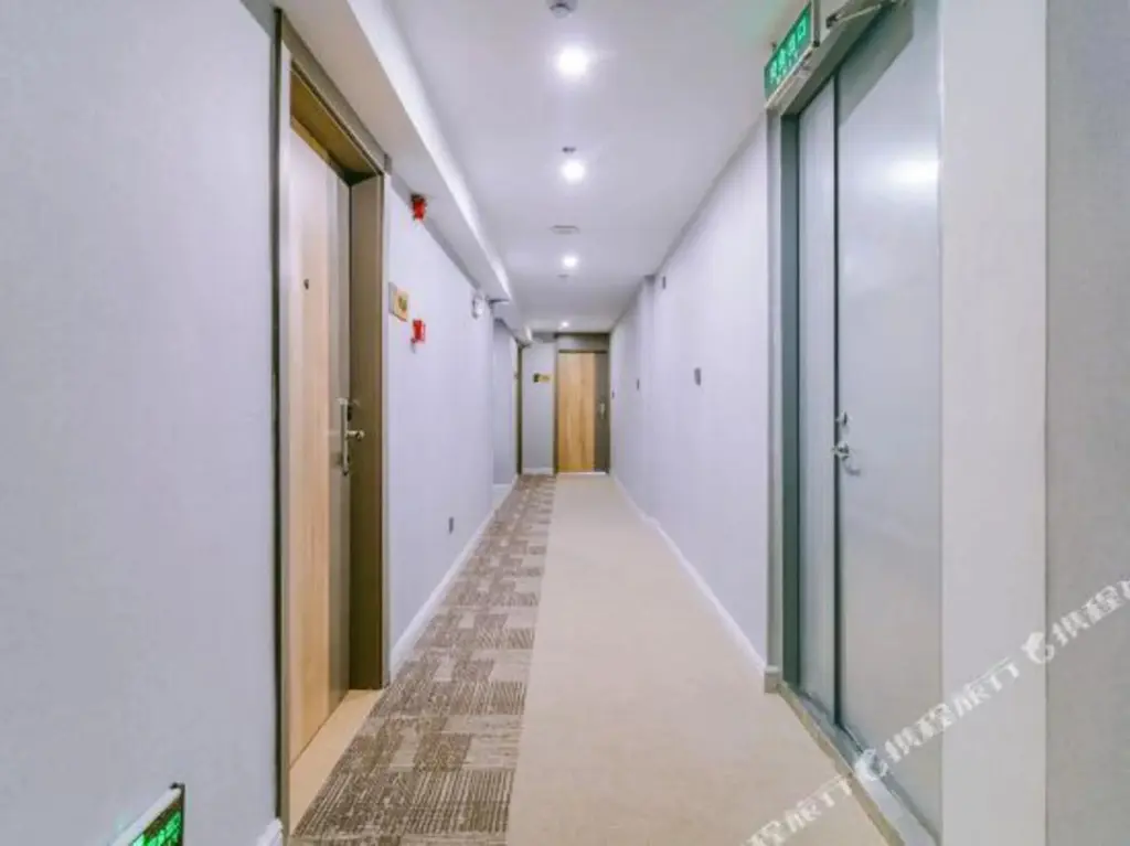 Аньцин: Home Piper Cloud Hotel (Suzumatsu Longmen Road Store)