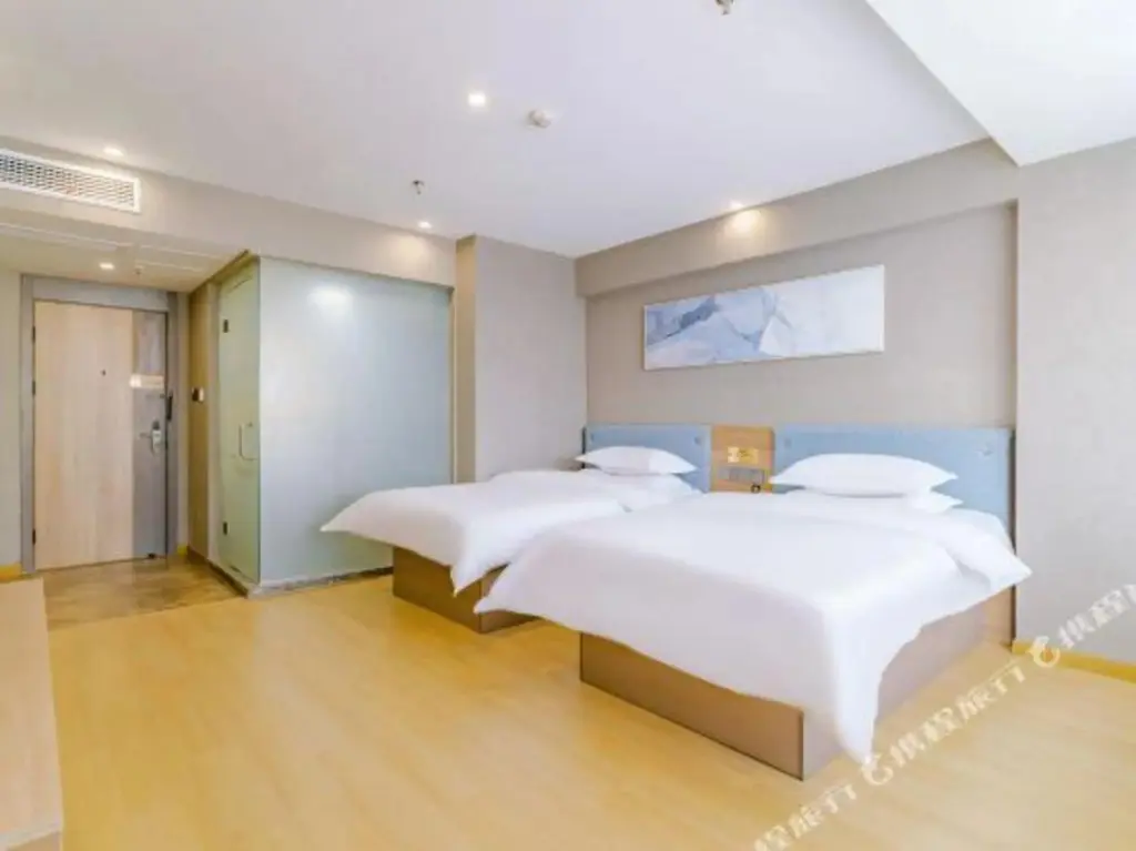 Аньцин: Home Piper Cloud Hotel (Suzumatsu Longmen Road Store)