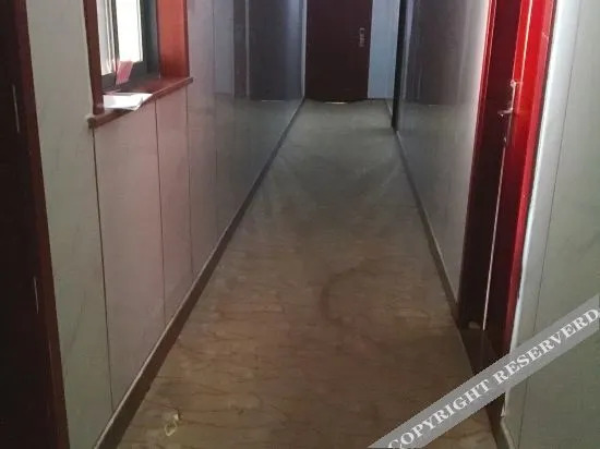 Чичжоу: Fuyang Tianli Business Hotel