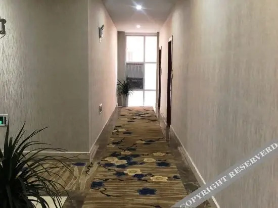 Аньцин: Huaining Jingdu Business Hotel (Chengnan bus station store)