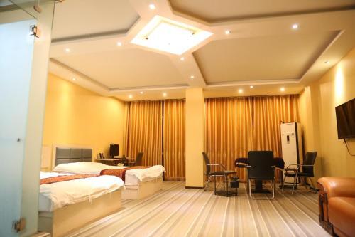 Аньян: Linqi Friendship Fashion Inn