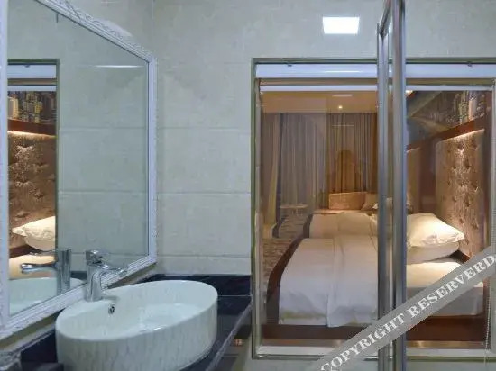 Rhine Theme Hotel Anshun — фото 1