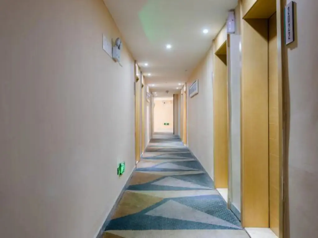 Аньшунь: Anshun City Hotel