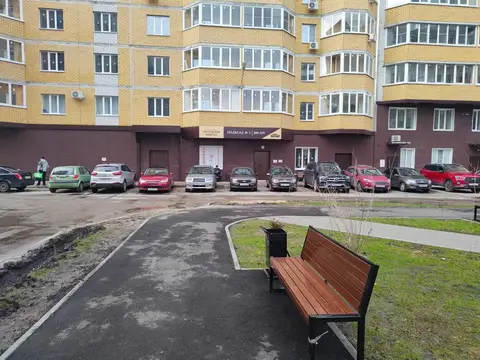 День и ночь на улице Моисеева 9Б — фото 1