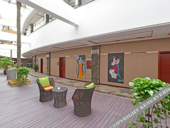 Аньшунь: Anshun Colorful Impression Hot Spring Hotel