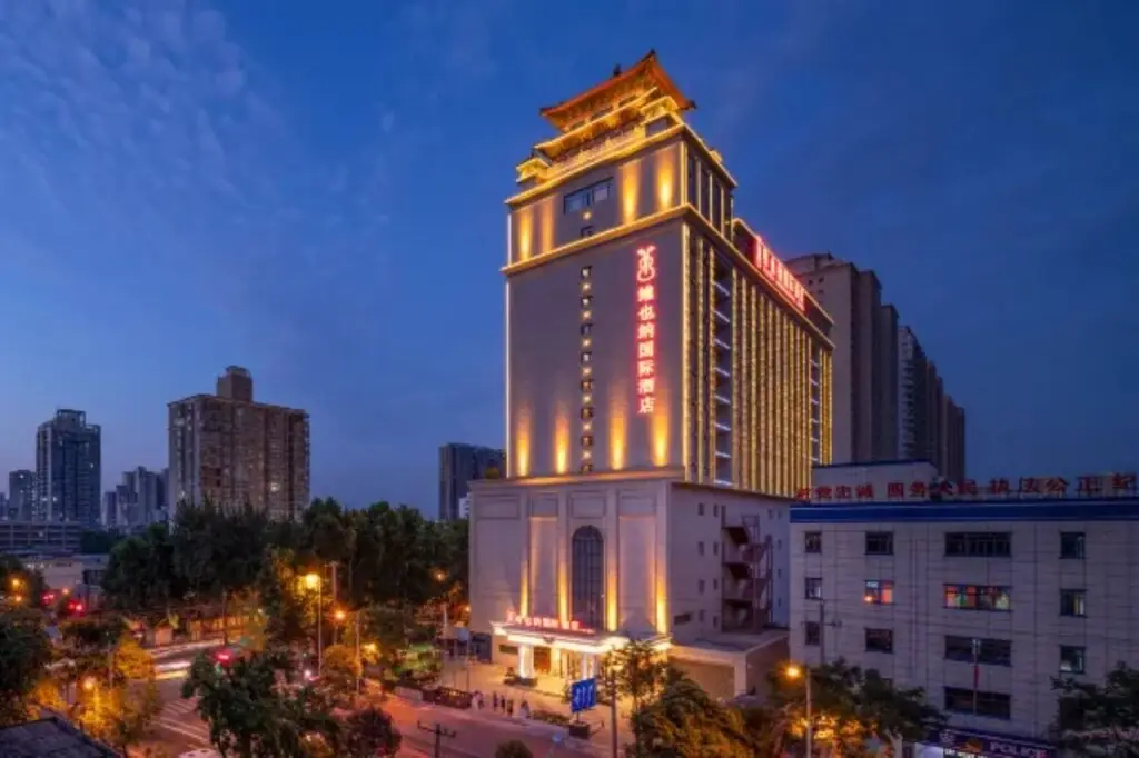 Vienna International Hotel (Xijingyiyuan Hujiamiao Subway Station Store) — фото 1