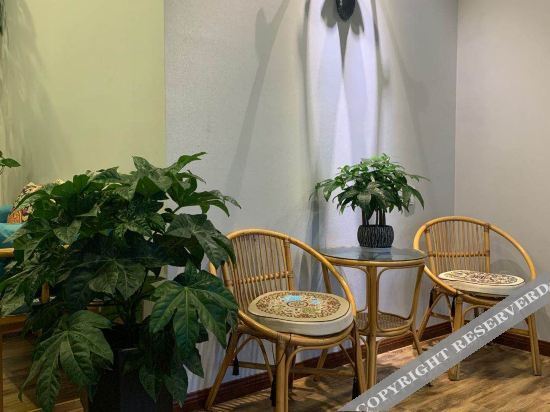 Сиань: Light stay at Jinghua Select Hotel (Tangdu Hospital)