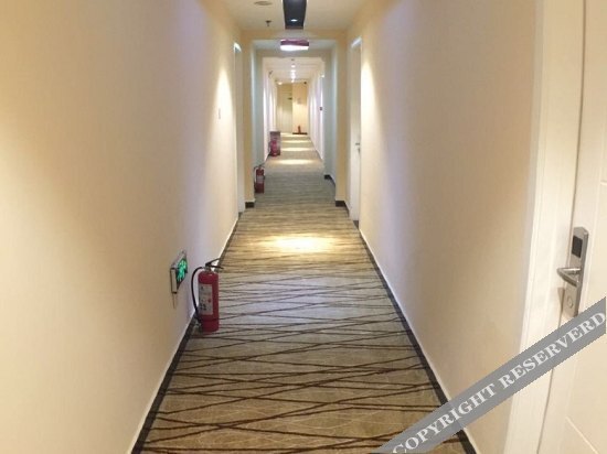 Пекин: Verona Theme Hotel (Beijing Happy Valley)
