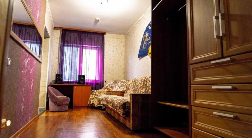 Воронеж: Меблированные комнаты on Gramshi