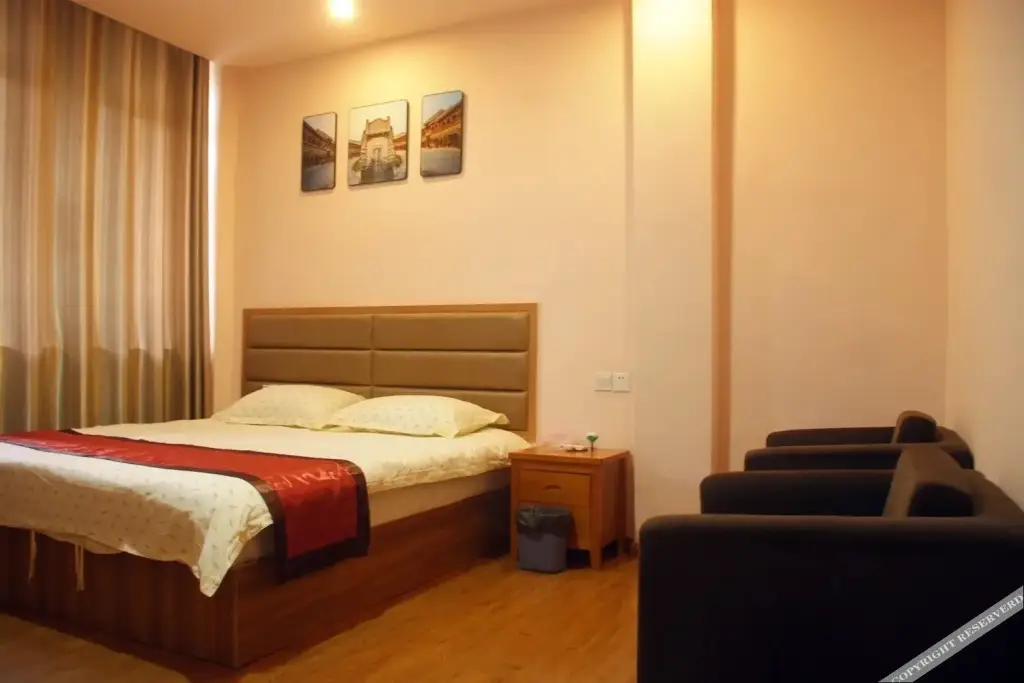 Цзаочжуан: Riverside Hotel