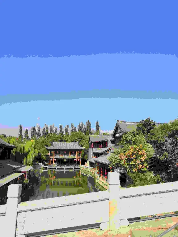 Цзаочжуан: Riverside Hotel