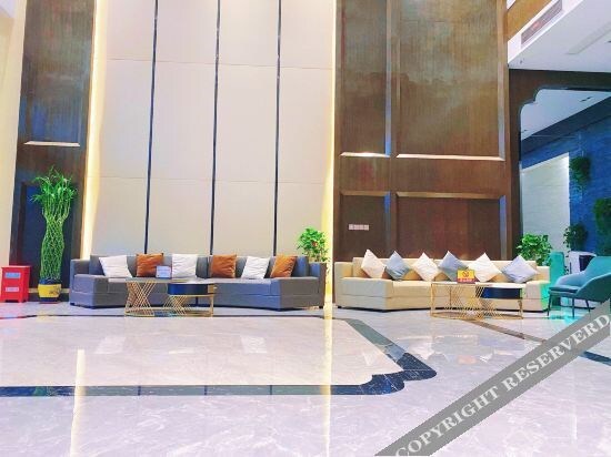 Байсе: Green Oriental Hotel (Baise No. 5 Middle School Sports Center Store)