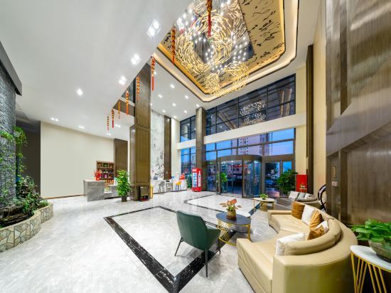 Байсе: Green Oriental Hotel (Baise No. 5 Middle School Sports Center Store)