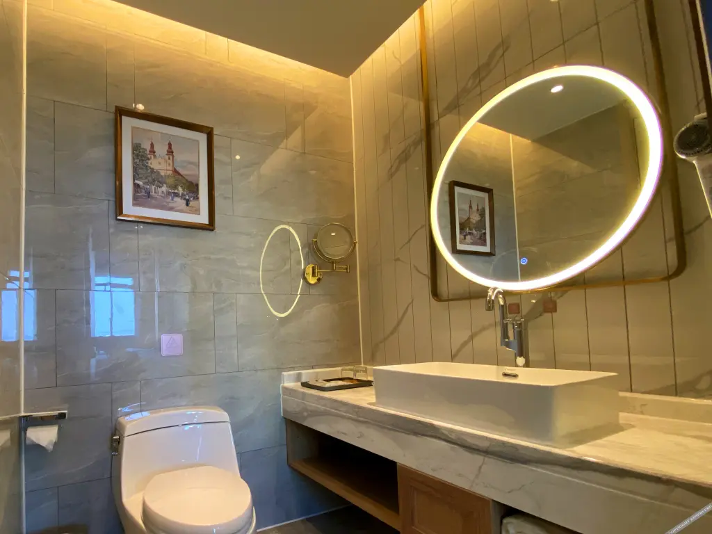 Байсе: Vienna Hotel (Pingguo City Center)