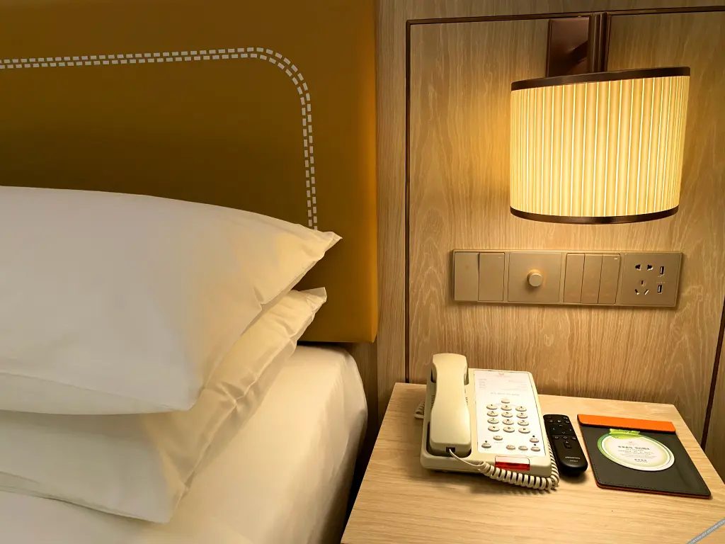 Байсе: Vienna Hotel (Pingguo City Center)