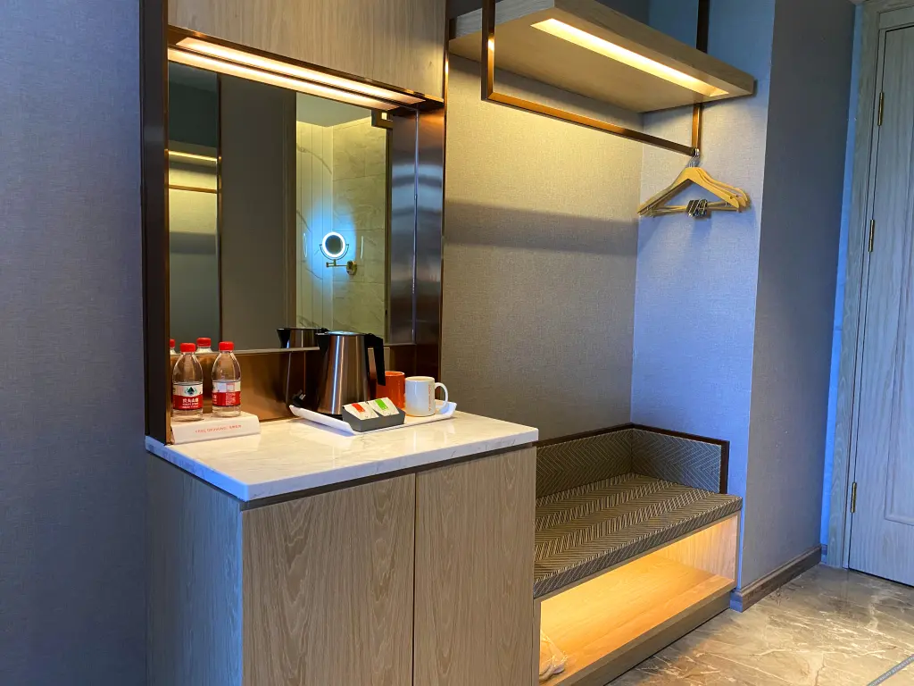 Байсе: Vienna Hotel (Pingguo City Center)