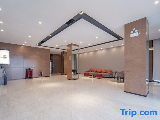 Байсе: Berman Hotel (Baise Pingguo Culture Park Stadium Shop)