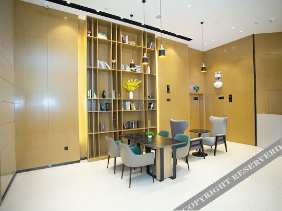 Байсе: City convenient hotel (Aegean Plaza store at the intersection of Baise Expressway)