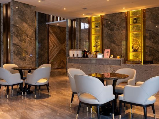 Байинь: jinwokaidi wenhua hotel