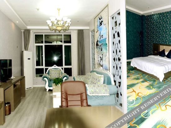 Байинь: Ruina Hotel