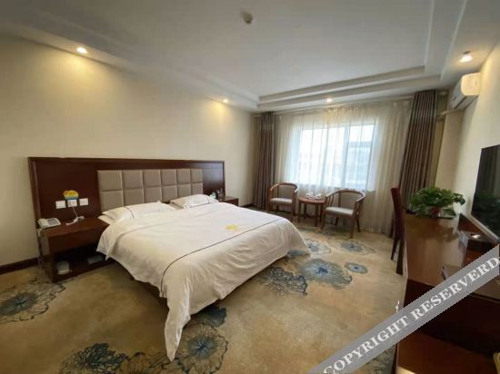 Байинь: Baiyinquxinghongqiao Business Hotel