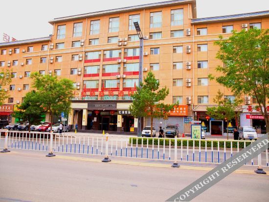 Байинь: Baiyinquxinghongqiao Business Hotel