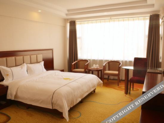 Байинь: Baiyinquxinghongqiao Business Hotel