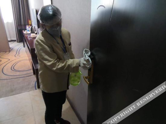 Байинь: 白银舒克精品主题酒店