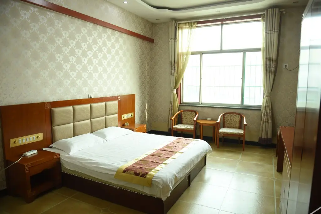 Баодин: Xinmu'en Hotel
