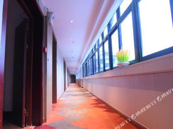 Хуанши: Borrman Hotel Huangshi Qinglongshan Park Diaoyudao
