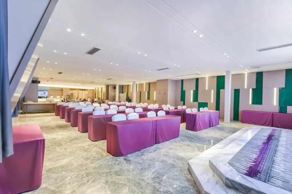 Чунцин: Lavande Hotel (Chongqing Jiefangbei Xiexin Plaza)