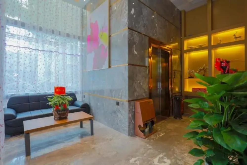 Шэньчжэнь: Shenzhen Huazi Hotel