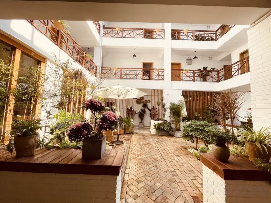 Дали: Shuanglang Yuji Island Banshan Banshui Seaview Inn