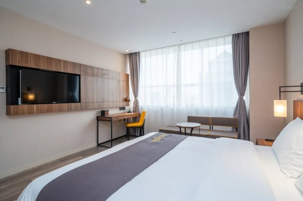 Янчжоу: Home Inn Plus (shouxihu store, Wenchang West Road, Yangzhou)