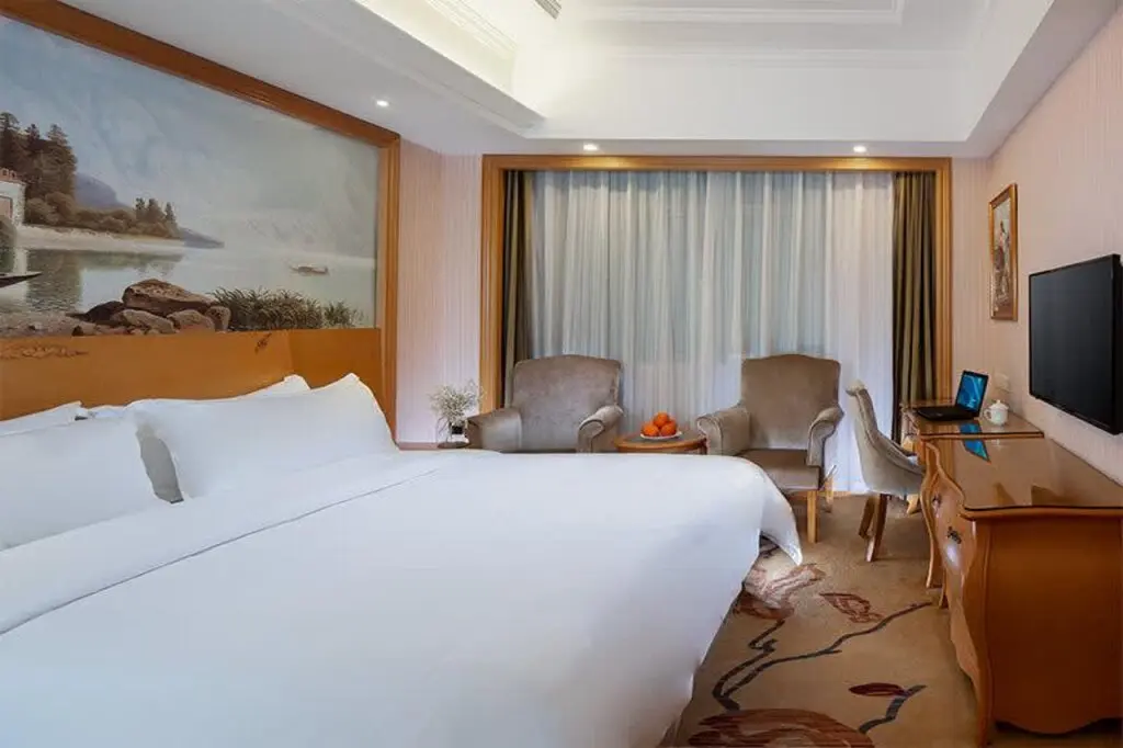 Гуанчжоу: Vienna Hotel Guangzhou Huadu Sunac Cultural Tourism City Hecheng