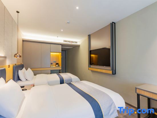 Далянь: Home Inn Selected (Dalian Xinghai Plaza Convention and Exhibition Center)