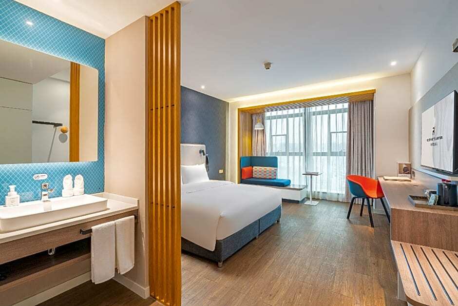 Чэнду: Mingyu Rezen Hotel (Chengdu Happy Valley Southwest Jiaotong University)