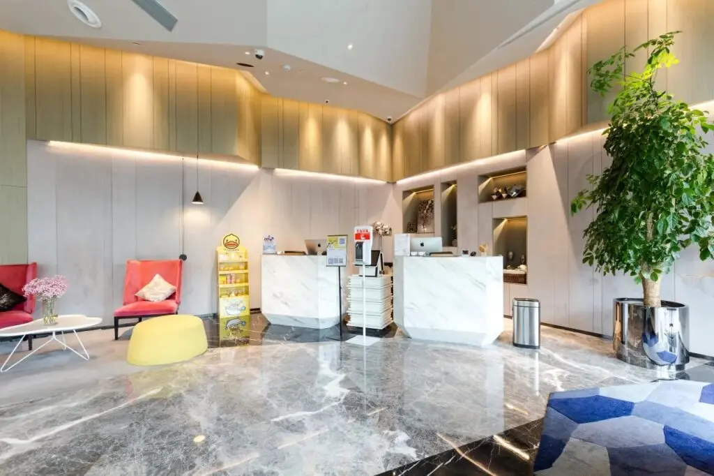 Янчжоу: Home Inn (Yangzhou Slender West Lake Dongguan Street)