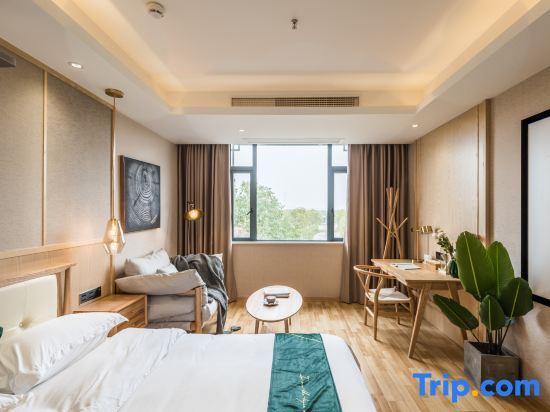 Цзясинь: Qianyu S Yunxia Inn (Wuzhen Xizha Scenic Area Branch, Tongxiang)