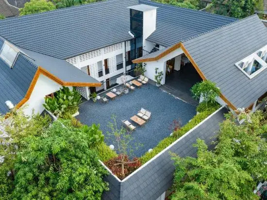 Цзинхун: Xishuangbanna Jinghong Bowen Resort Hotel