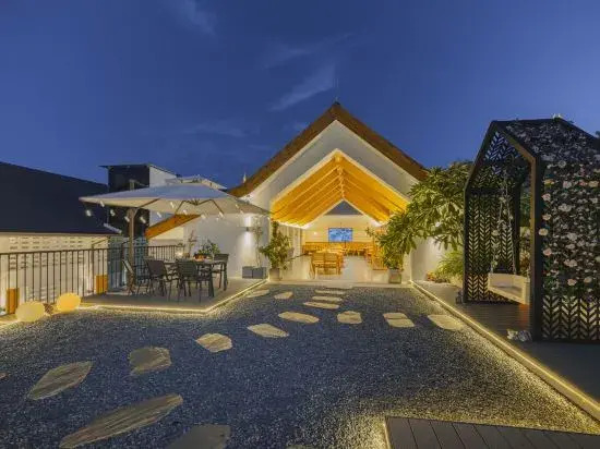 Цзинхун: Xishuangbanna Jinghong Bowen Resort Hotel