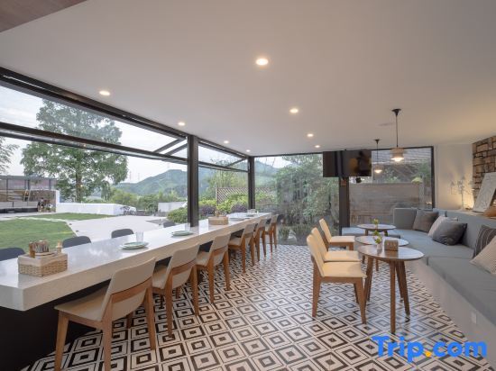 Хучжоу: Shengdao Mogan Hot Spring Resort Meishu