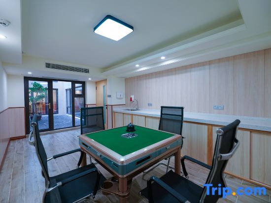 Хучжоу: Shengdao Mogan Hot Spring Resort Meishu