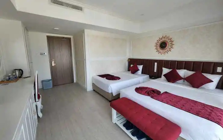 Куинён: Dezon Hotel