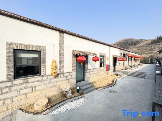 Аньян: Hongqi Canal Research and Growth Camp Shanshui Residence