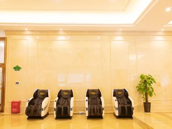 Байсе: Vienna International Hotel